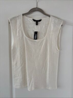 NWT White House Black Market Winter White/Cream Embossed Sleeveless Tank Size XL